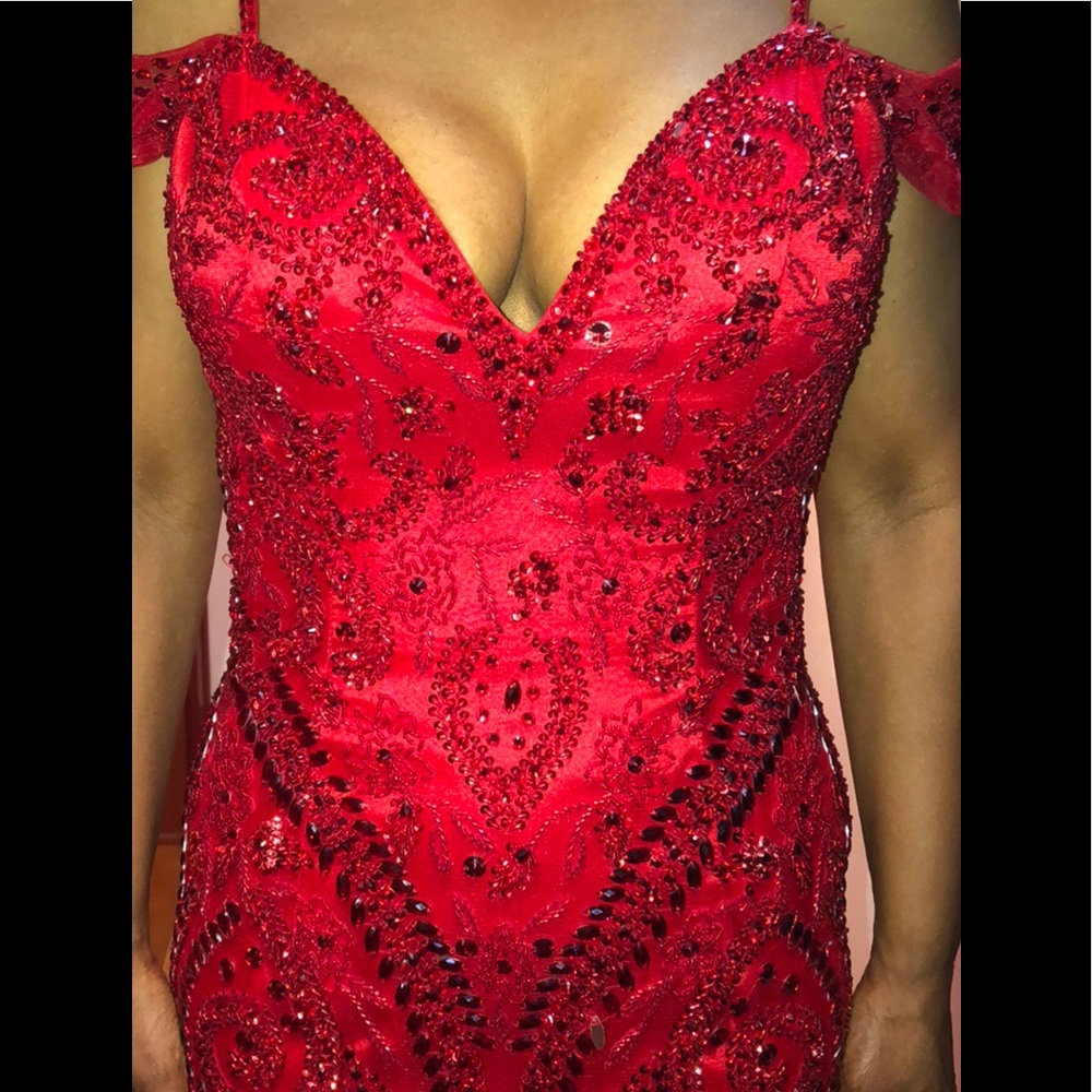 Sherri Hill Pageant Chic Dress Size 4 - Picture 2 of 9
